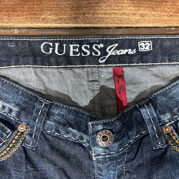 Y2K Embroidered Flare Guess Jeans - Picture 7 of 13